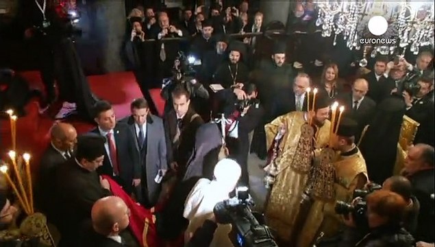 البابا فرنسيس يمد جسور الحوار بين المسيحية و الإسلام ،و بين الكاثوليكية و الأورثوذوكسية خلال زيارته لتركيا