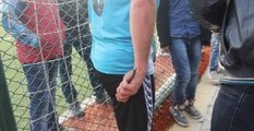 Sakarya'daki Maçta Kırmızı Kart Gören Futbolcu, Sahaya Bıçakla Girdi