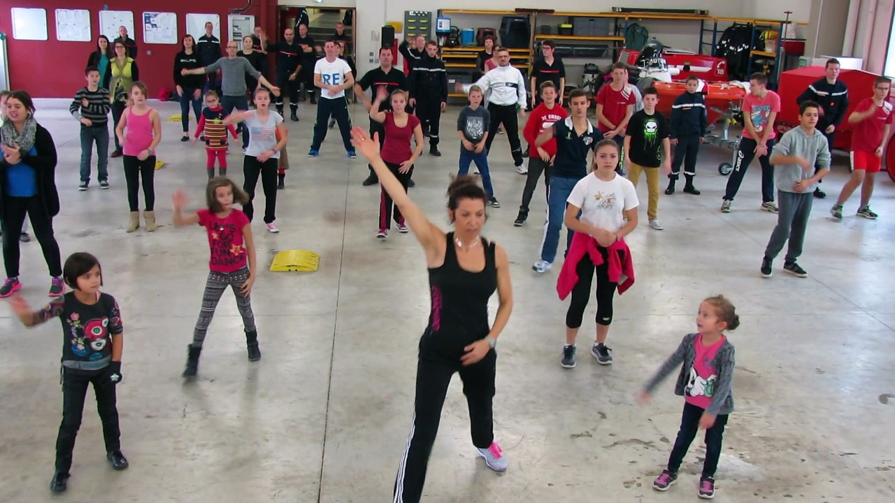 Répétition de la flashmob des pompiers d'Autun
