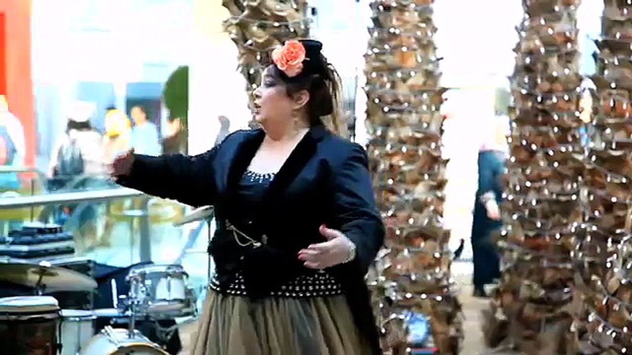 La Vache Qui Rit Maroc - Flashmob Morocco mall