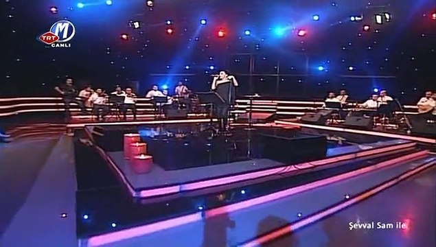 06 şevval sam oğlan da kolunu sallama 12.01.2012 şevval sam ile