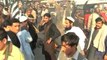 Dunya News - Over a dozen injured in JUI-F workers' clash with PTI workers