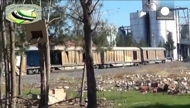 Κομπάνι: Καταγγελίες για επιθέσεις των τζιχαντιστών μέσω Τουρκίας