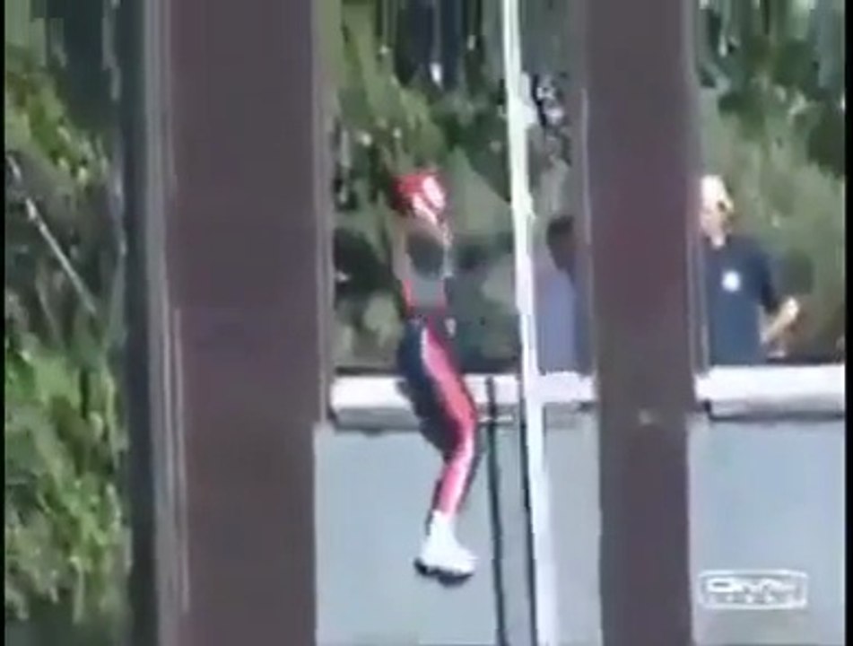 Les épreuves totalement folles des jeux olympiques des pompiers