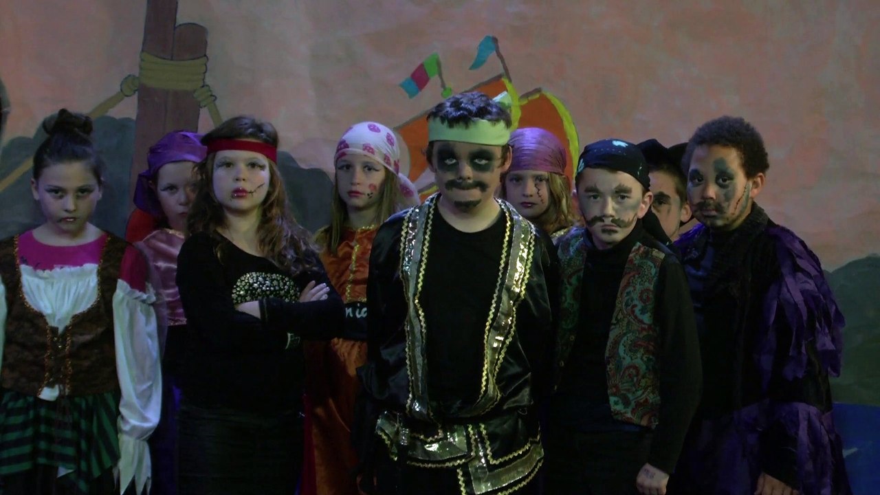 Camion des mots Groupe périscolaire de l'Ecole Jules Verne TAP/CM1 Mers les Bains (80)