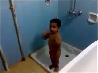 Baby in Washroom Dance - Song Imran Khan Very Funny