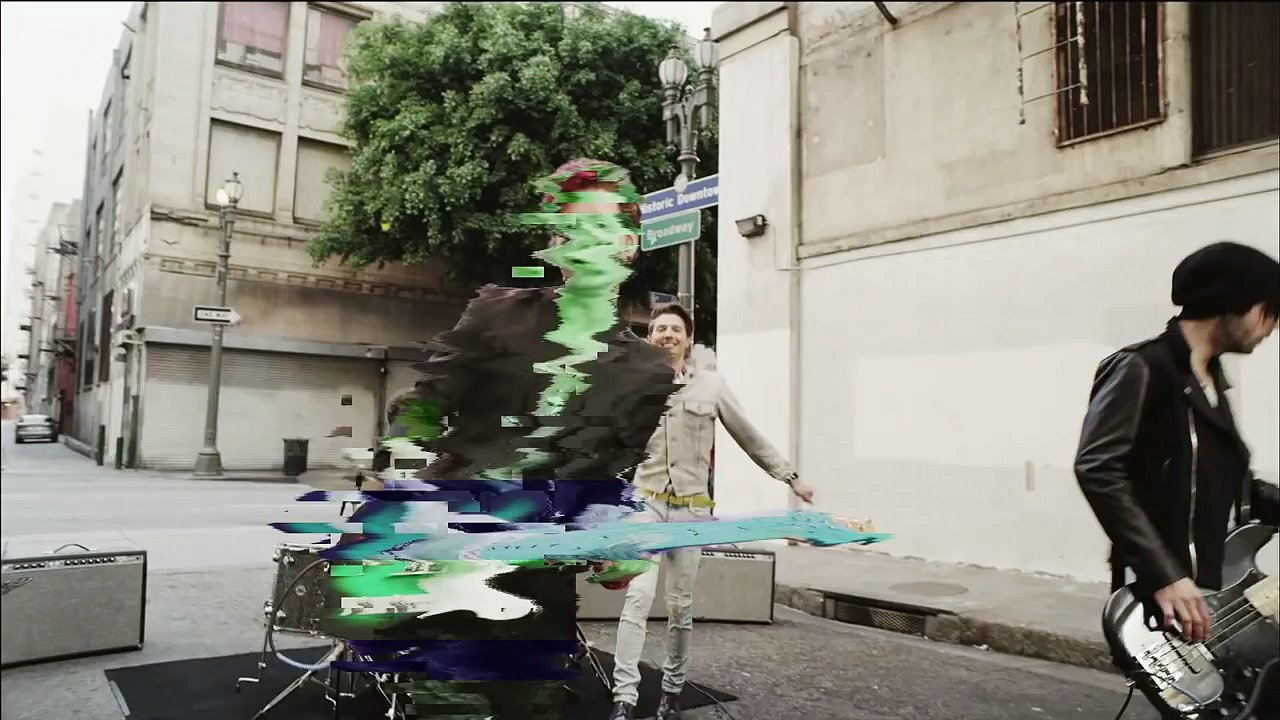 Hot Chelle Rae - Hung Up (Official Video)