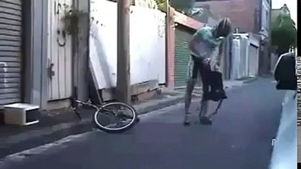 worlds smallest cycle