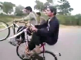 Dangerous Wheeling without Tyre Must Watch Pakistani funny clips 2013 new