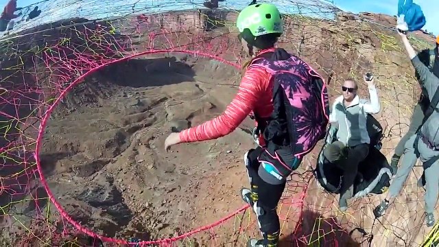 Toile d'araignée pour Base-Jumper