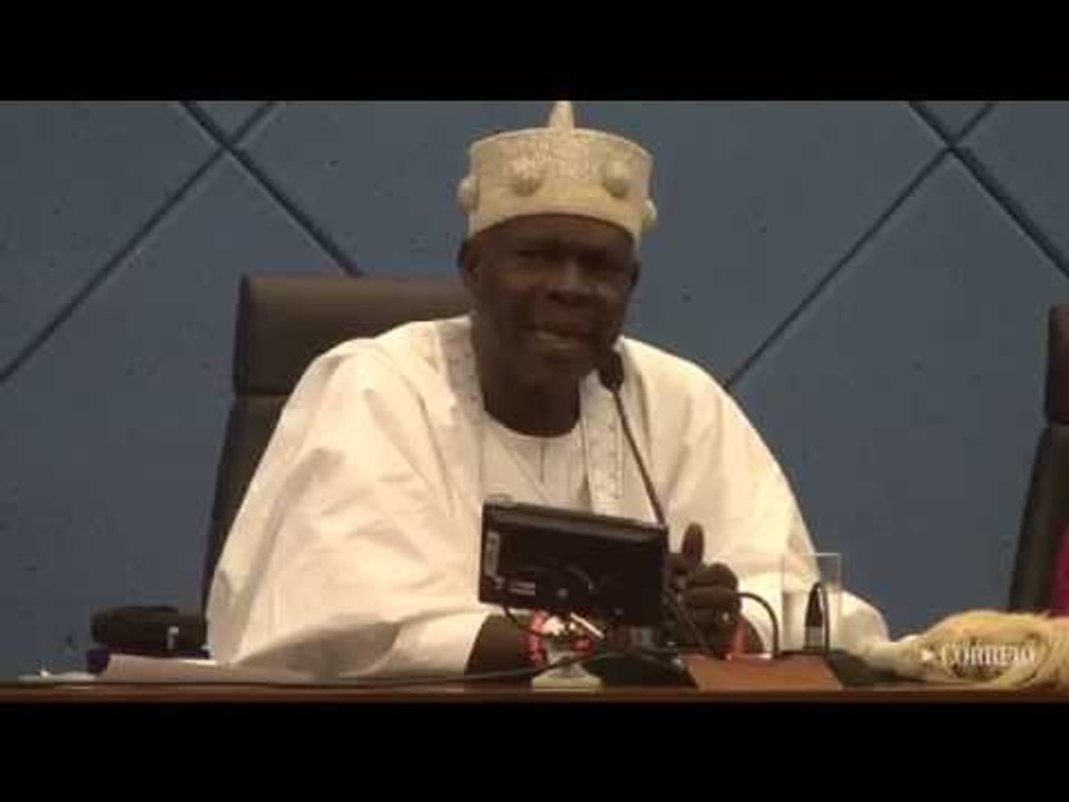 Rei africano visita Campinas e fala sobre discriminação