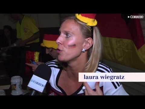 Torcida da Alemanha comemora vitória em Campinas