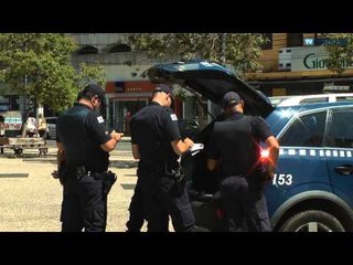 Trio é preso após assalto à loja com arma de brinquedo