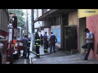 Incêndio atinge caixas de água de antigo hotel