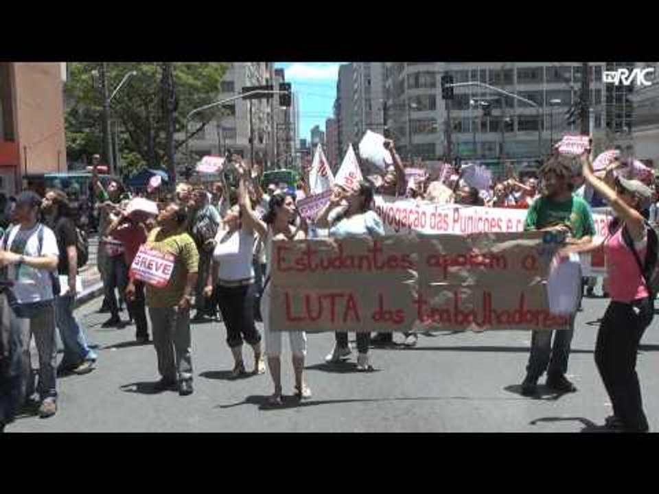 Funcionários da Unicamp fazem protesto