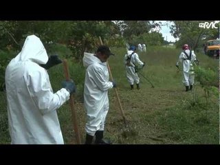 Prefeitura faz limpeza no Lago do Café
