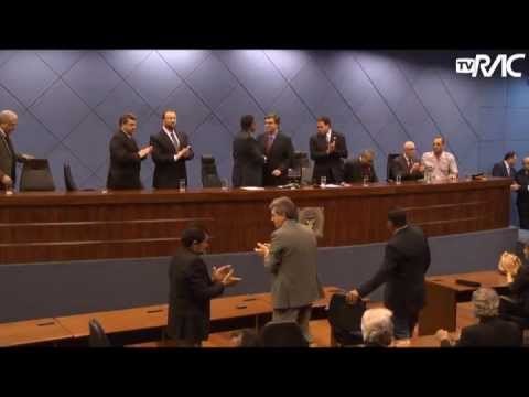 Demétrio assume prefeitura