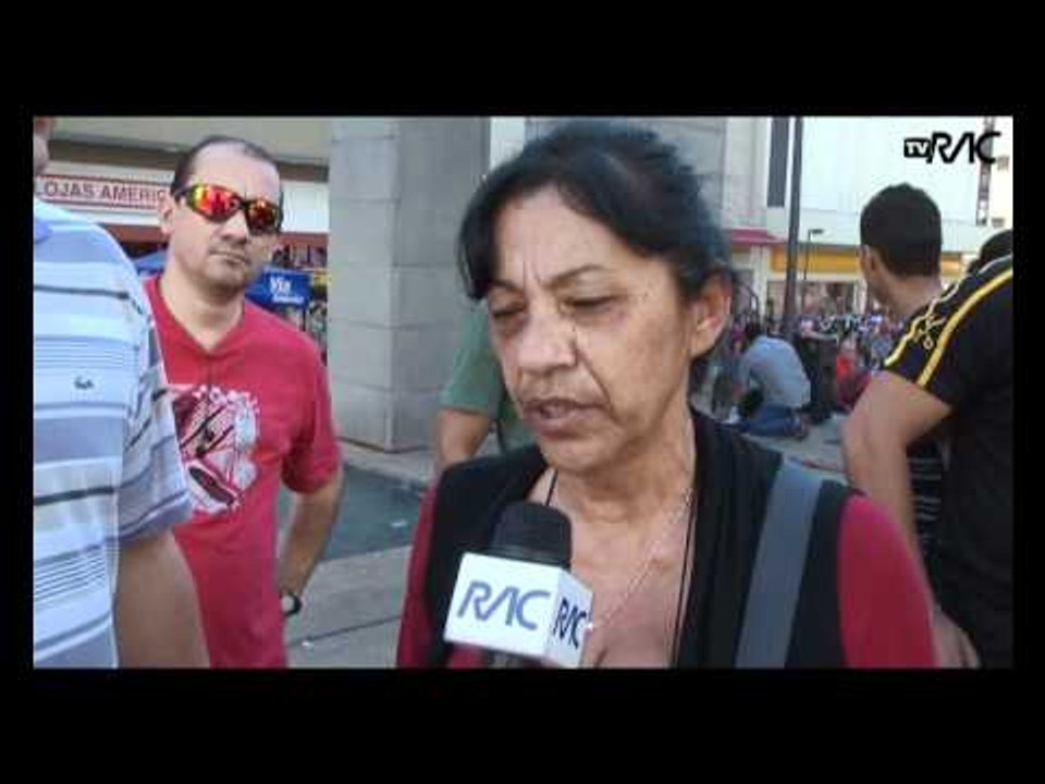 Camelôs fazem protesto do Centro