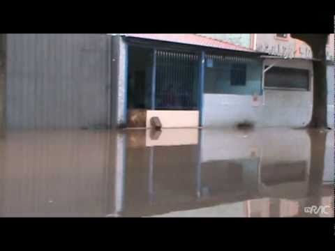 Chuvas alagam ruas do São Marcos