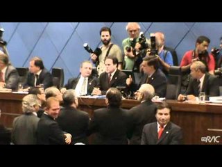Câmara aprova comissão de Impeachment