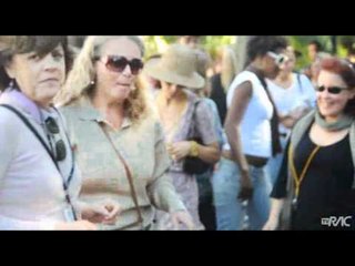 Servidores em greve fazem panelaço