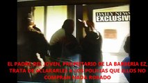 POLICIAS IRRUMPEN EN BARBERIA DOMINICANA DE STATEN ISLAND Y GOLPEAN BRUTALMENTE UN PELUQUERO
