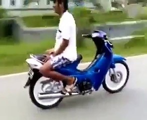 kmaal aa is bande di ta