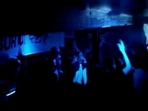 WHITY AU DOGMA 4.11.05 (ENGLAND)