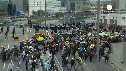 La protesta en Hong Kong se intensifica con el asedio a la sede de Gobierno