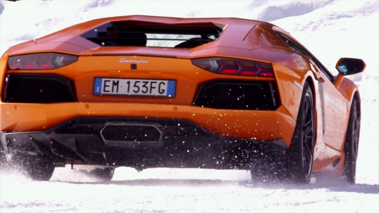 Lamborghini ile buzda dans