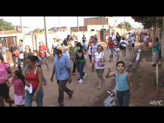 Moradores fazem protesto "Fora Hélio"