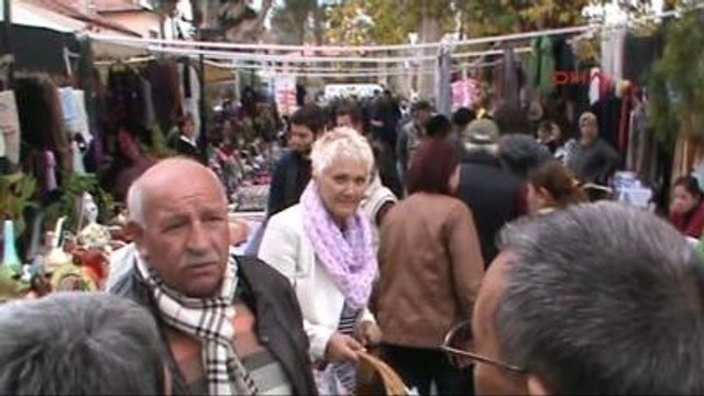 Muğla Köyceğiz Köyceğiz'de 3'üncüsü Kurulan Noel Pazarı'na Yoğun İlgi