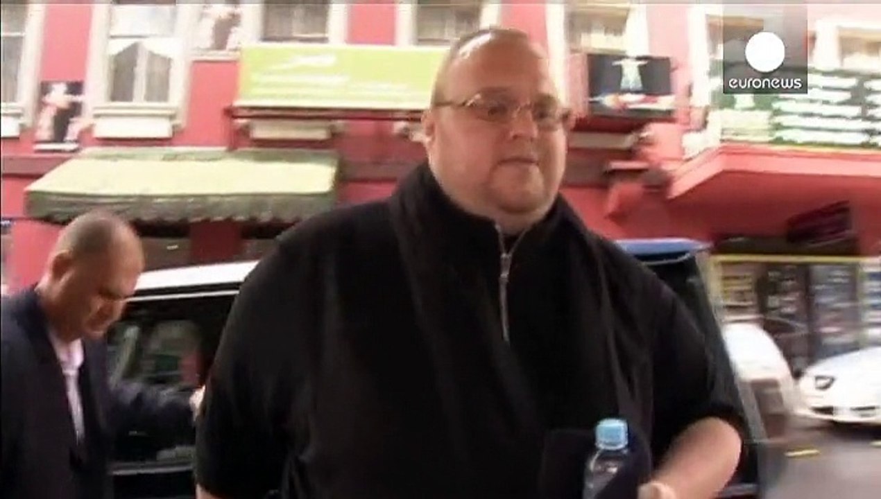 Internet-unternehmer kim dotcom bleibt auf kaution frei