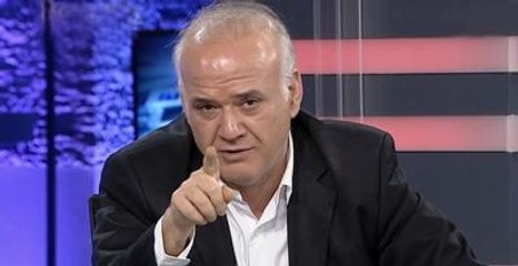 Ahmet Çakar'dan Kedicik Yorumu: Bu Kızların Dudakları Niye Şiş