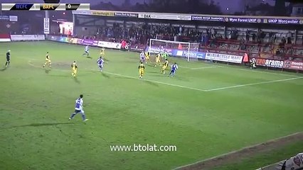 But incroyable - lob et coup du foulard