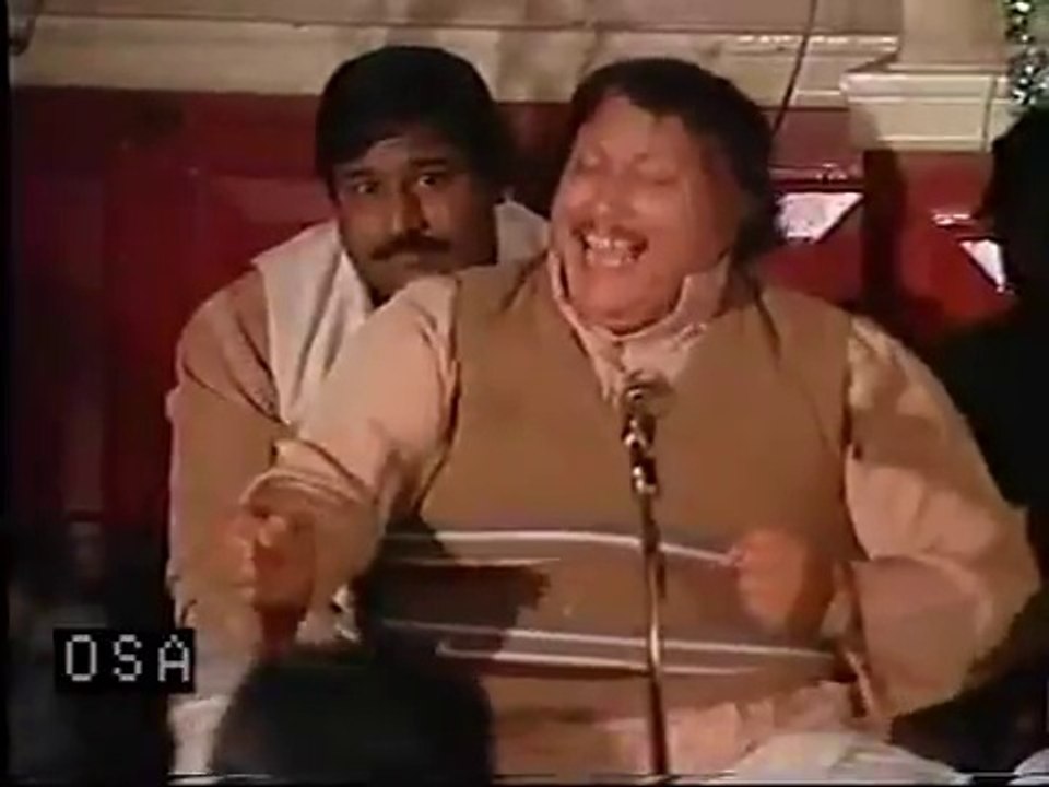 Je Too Akhiyan De Samne Nai Rehna Te Biba Sada Dil Mor De - Nusrat Fateh Ali Khan Qawwal