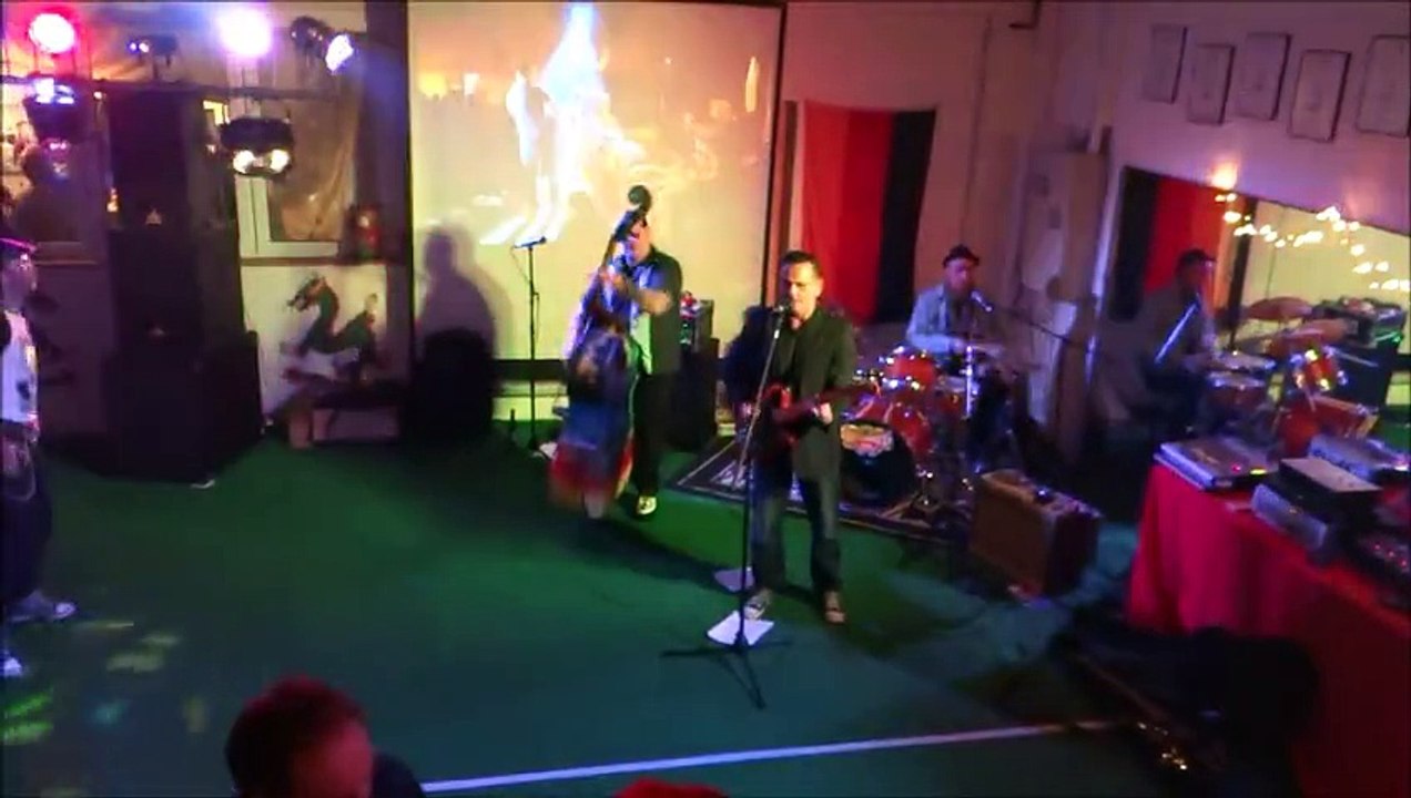 Hot Wheels Live (Rockin Christmas Party 2014)