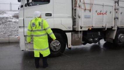 Erzurum Otobüslerde 'Kar Lastıği' Denetimi, Yolculara Kemer Uyarısı