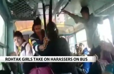 Inde: Deux soeurs ripostent à leurs harceleurs dans un bus