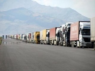 İran Artık Türk TIR'larından Akaryakıt Farkı Almayacak