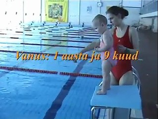 الطفل دة عنده كم سنه