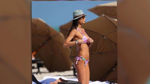 Julia Pereira's Incredible Bikini Body