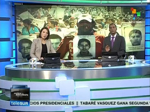 México: estudiantes y profesores toman clases en Zócalo por Ayotzinapa