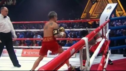 Mickey Rourke vs Elliot Seymour : combat en carton