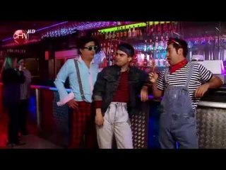 Los amigos "loleins" no saben cómo conquistar a una mujer