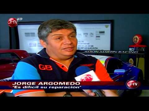 Único Ferrari 458 Speciale en Chile chocó en exhibición - CHV Noticias