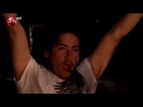 Mira la eufórica reacción de este participante al ver el show de las bailarinas - Manos Al Fuego