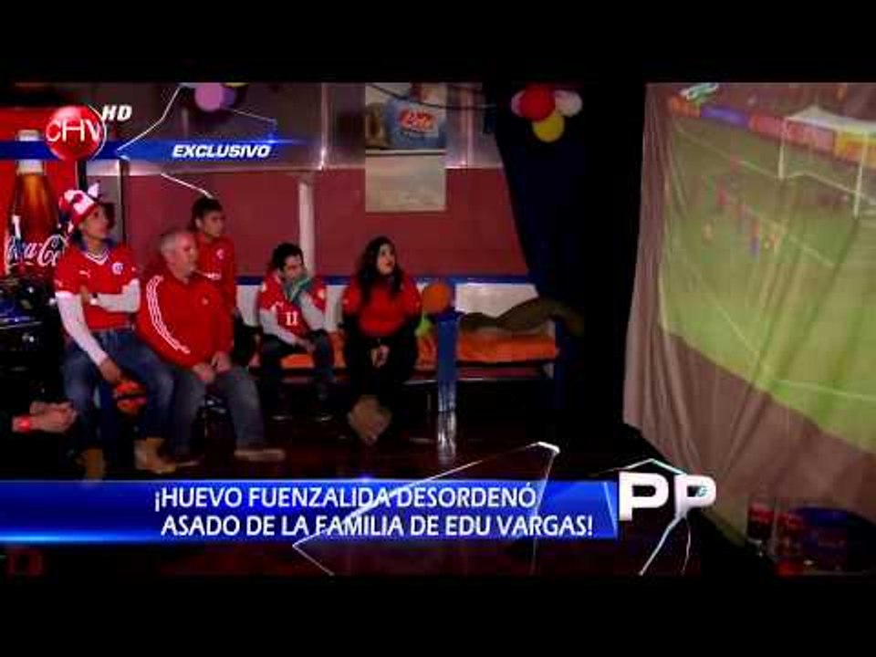 Celebramos el triunfo de La Roja ante Australia en la casa de Edu Vargas - PRIMER PLANO