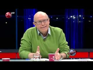 Mario Waissbluth: "Alguien enloqueció, los profesores hacen 1700 horas"