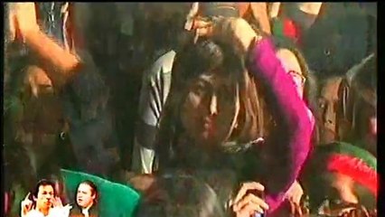 Tabdeeli aa gyi hai Yaroo